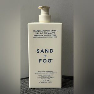 ✨New✨ Sand + Fog: Marshmallow Skies Body Wash/Shower Gel- 946mL